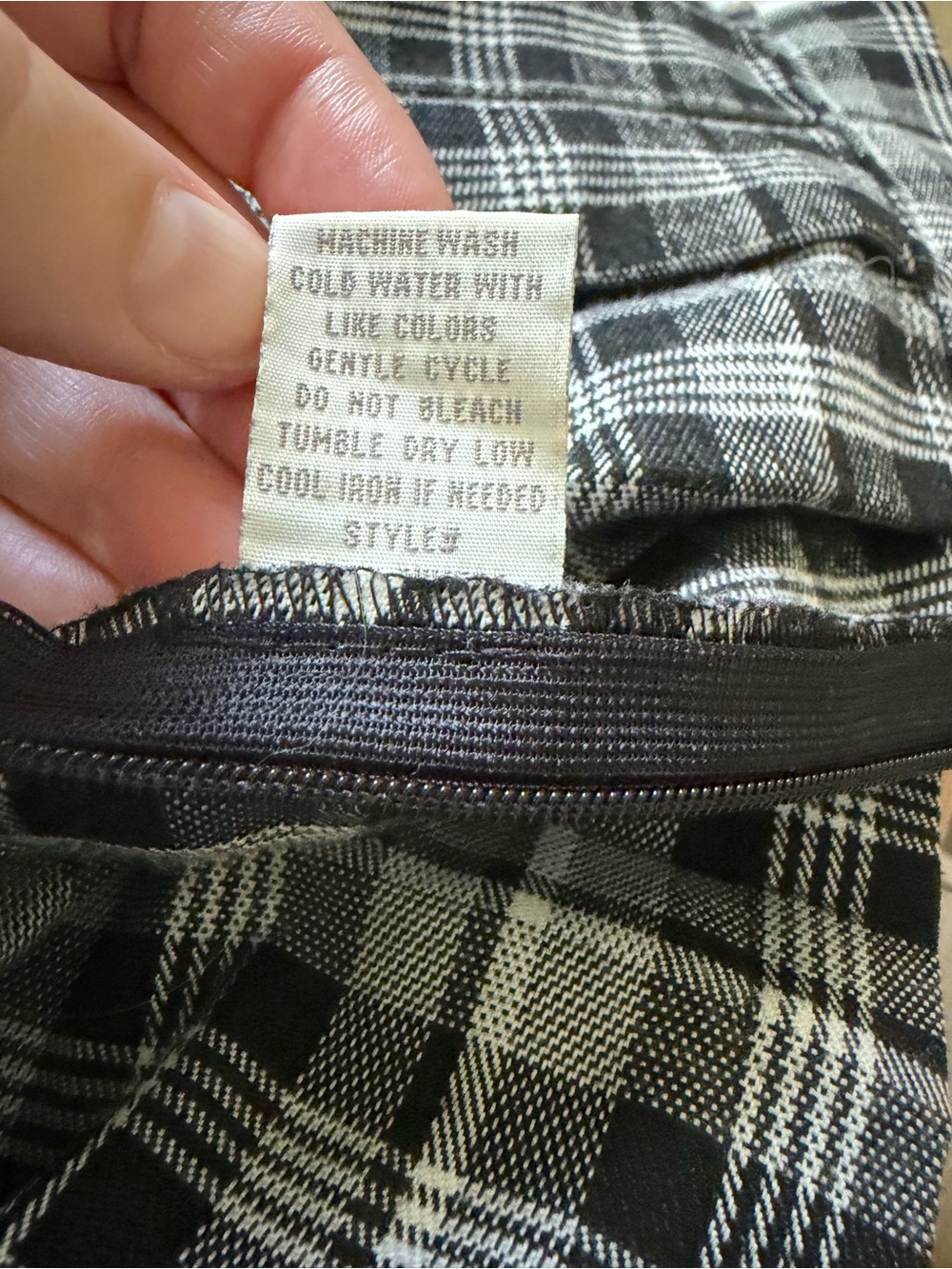Cali 1850 Pleated Black and Gray Plaid Mini Skirt Size small preppy academia - Picture 6 of 8